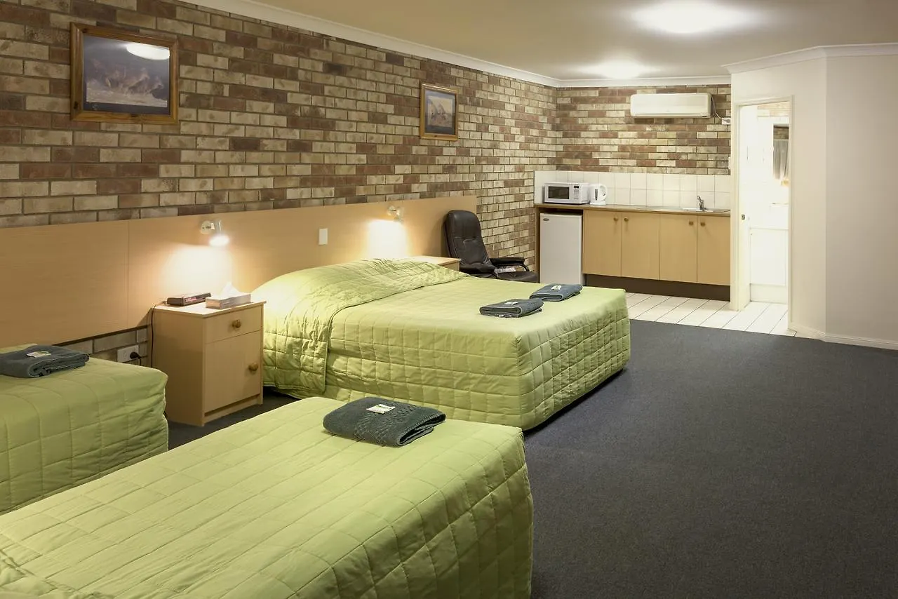 D'Aguilar Hotel Motel 4*,